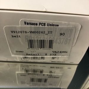 Versace Accessories - Beautiful Versace reversible belt. Versace Accessories - Beautiful Versace reversible belt.